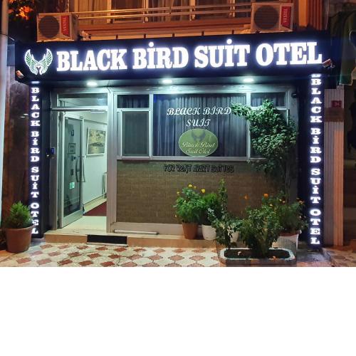 Black Bird Suite Hotel