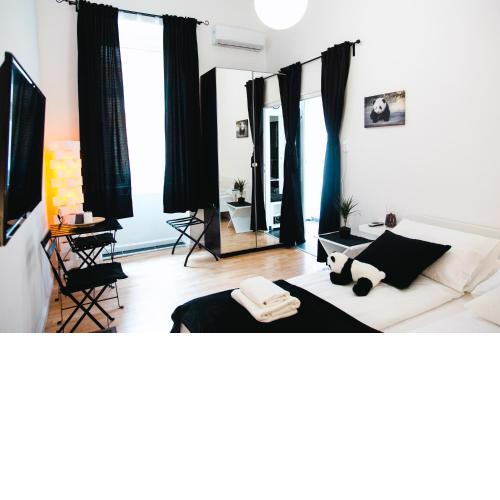 Black & White Apartment