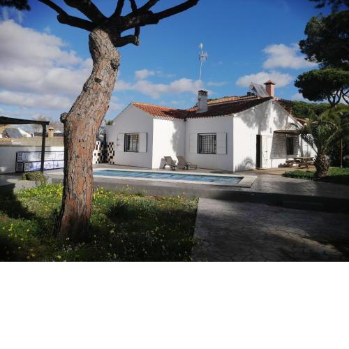 Blissful Holiday Home in Isla Cristina with Private Swimming Pool