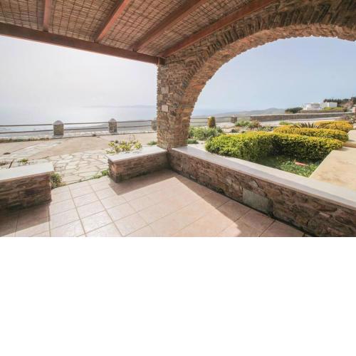 Blue Balcony/SkyView in Tinos - 3BR Home in Arnados