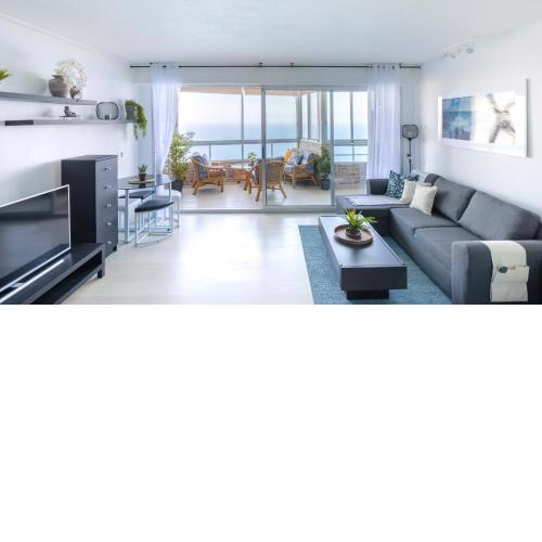 Blue Dream: Panoramic view on heights over the sea