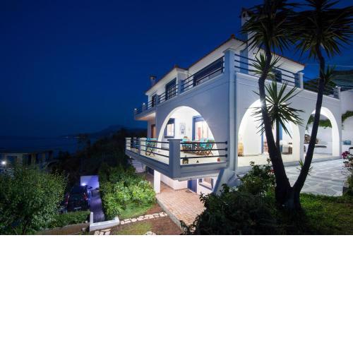 Blue Dream villa a seaside beauty in Euboea island