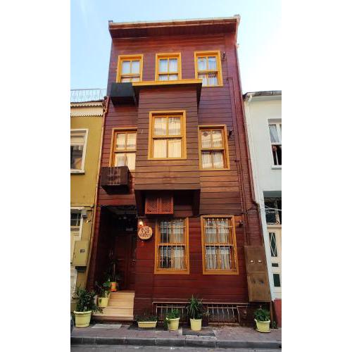 Blue Eye Suites