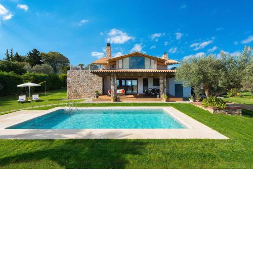 Blue & Green View Villa