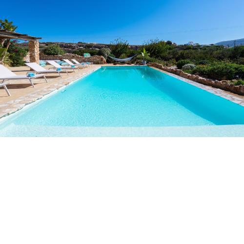 BLUE GREENS VILLAS