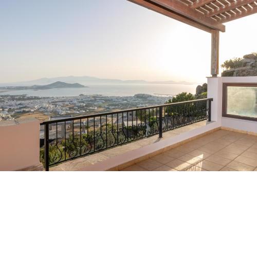 Blue Horizon Villa Spectacular views and comfort