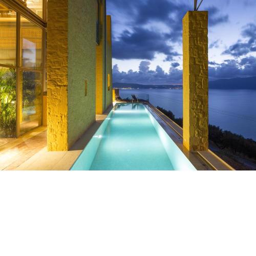 Blue Horizons - Ethereal Charm of Crete Athina Epavlis