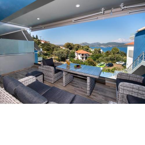 Blue House luxury apartment