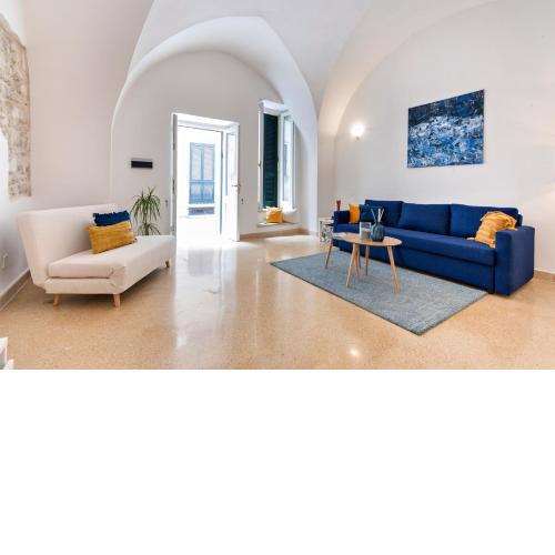 Blue Loft - Old Town Apartment SIT