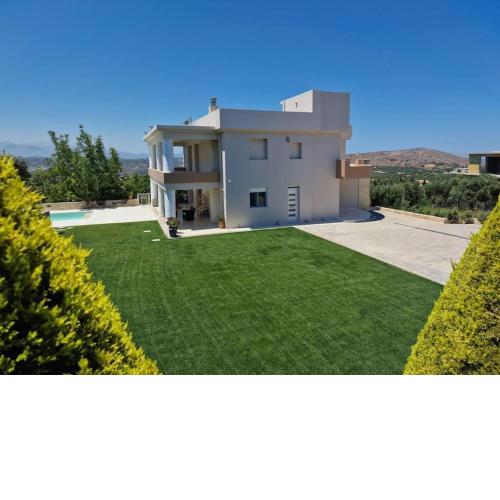 Blue Sky Villa in Crete