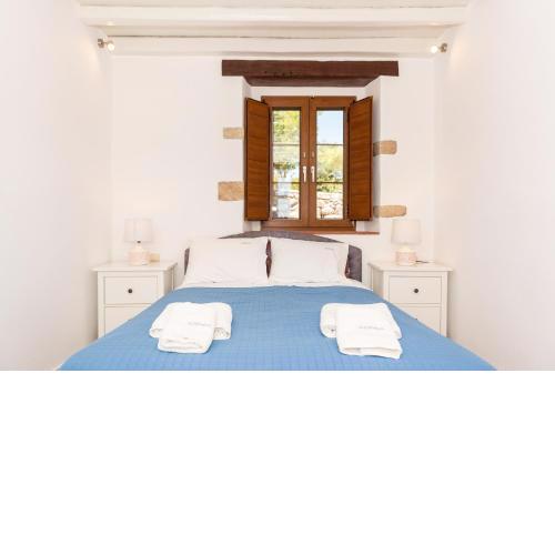 Blue Vista Triple Apartment