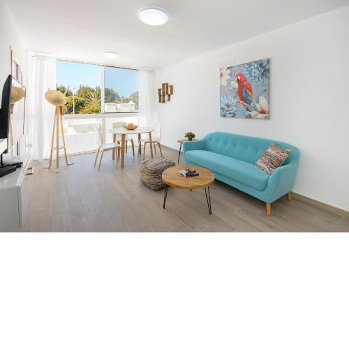 Blue Volcano Apartment, free access to the Fariones Sports Center