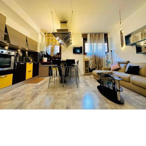 BlueGreenLoft3b