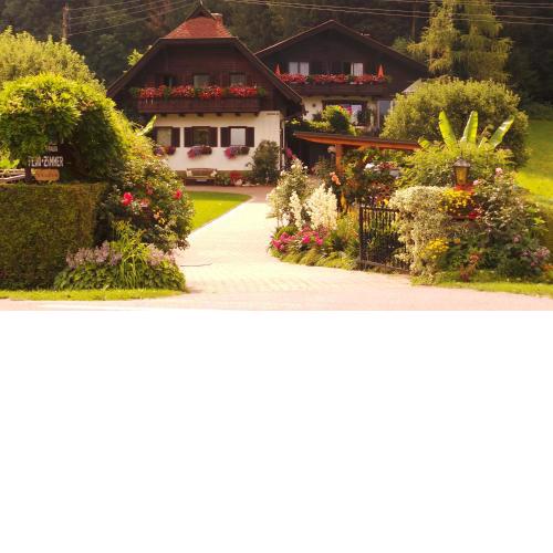 Blumenpension Strauss - Ferienwohnungen