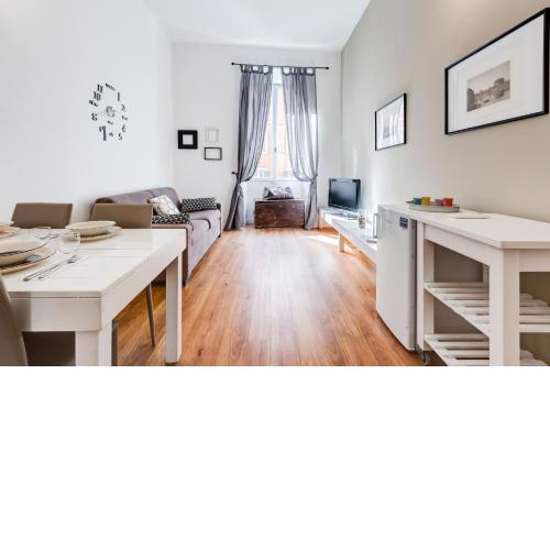 BMGA l Central Holiday House 2Bdr and 7 Sleeps