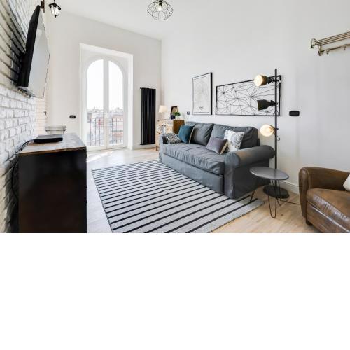 BMGA l Glam Industrial 3-Bed Apartment in Termini