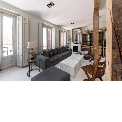 BNBHolder Refined Duplex MALASAÑA