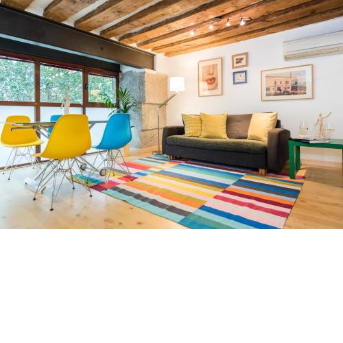 BNBHolder Rustic & Colorful SOL