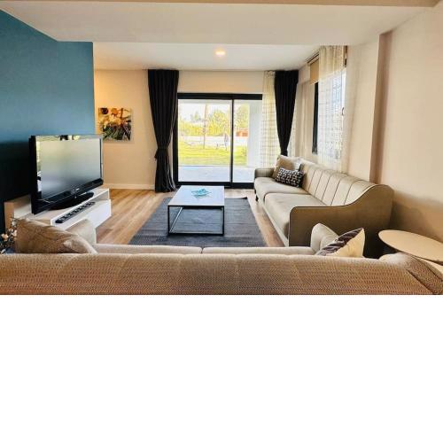Bodrum Bağla Denize Sıfır Bahçe Kat 2+1 Daire