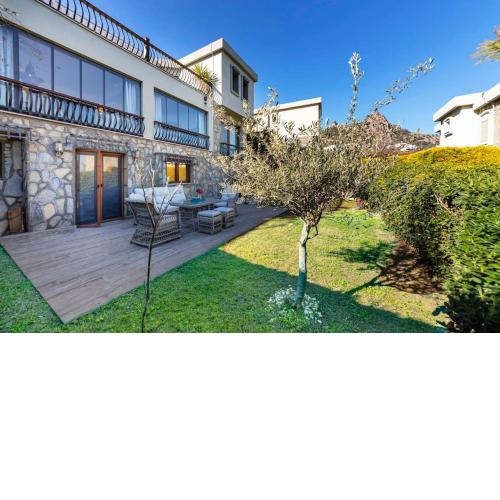 Bodrum Mansion in Riviera