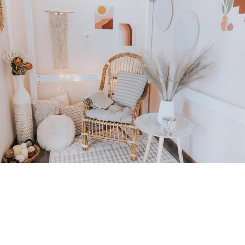 Bohemian Loft With View!
