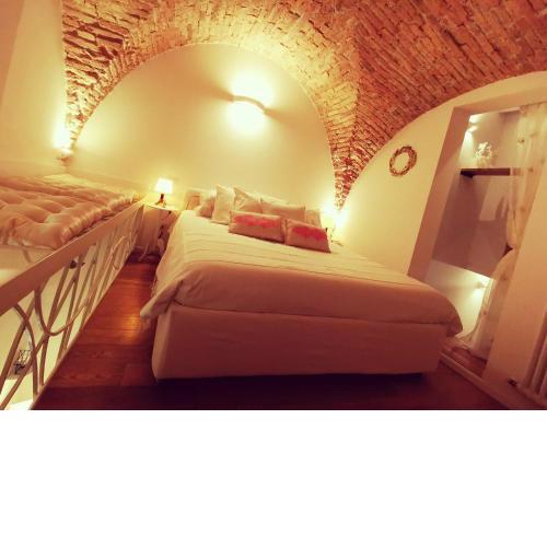 Bologna Boutique Home