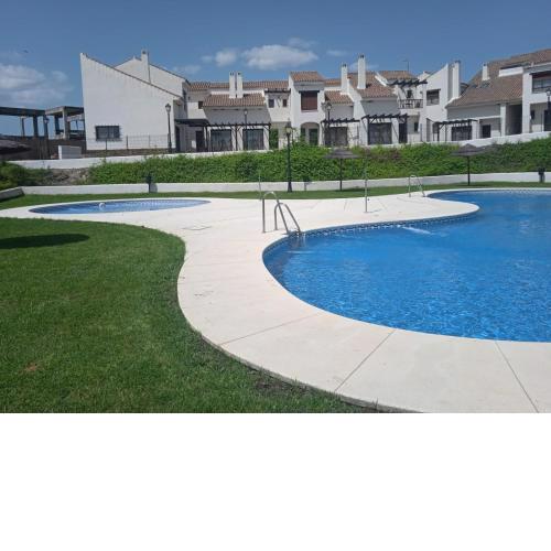 Bonita casa a estrenar en paraje natural a 35 minutos de Sevilla
