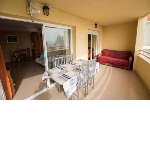 Bonito apartamento cerca de la playa, planta alta.