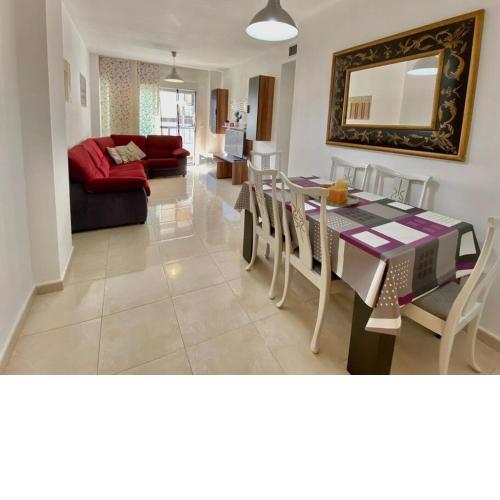 Bonito apartamento cerca de playa