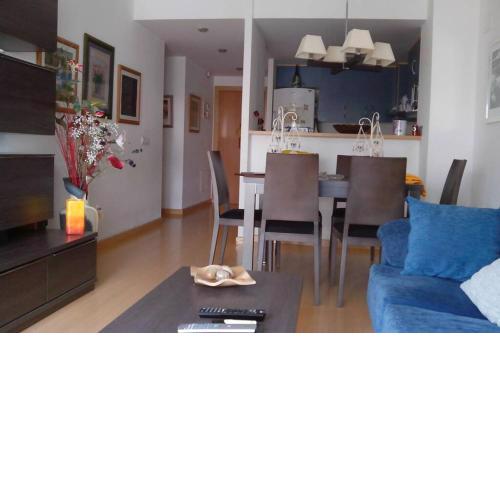 Bonito apartamento de 3 hab. con jardín