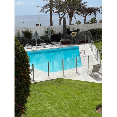 Bonito apartamento de lujo en primera linea de playa con vistas al mar