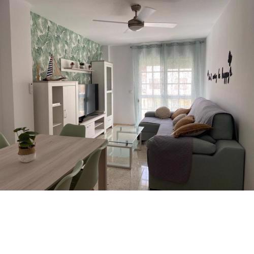 BONITO APARTAMENTO EN TORRRE DEL MAR