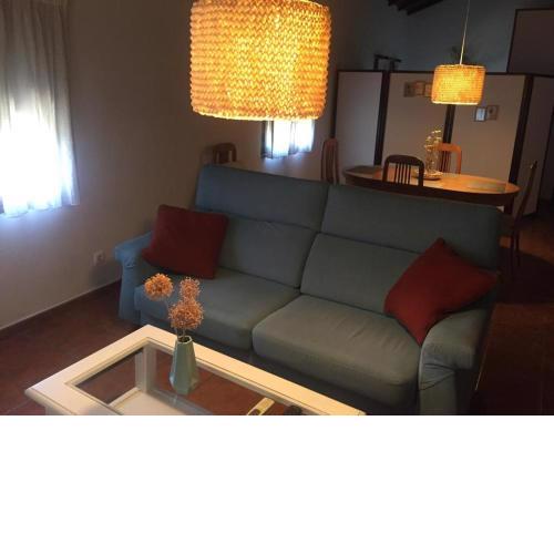 Bonito y tranquilo apartamento estudio, con techos abuhardillados y magnificas vistas al Rio Tajo