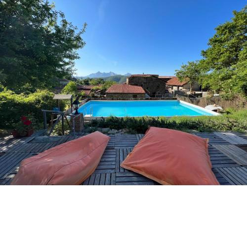 Borgo di Quarazzana holiday house for large groups Tuscany