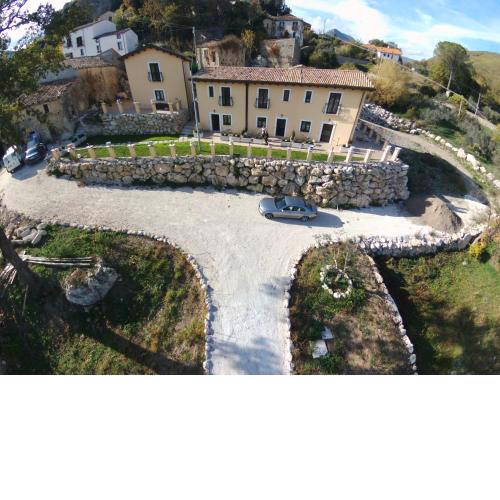 Borgo Donna Teresa