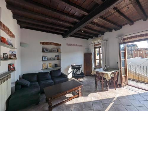 Borgo Dora House