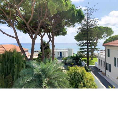 Borgo Paradiso Holidays
