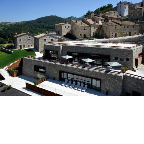 Borgotufi Albergo Diffuso