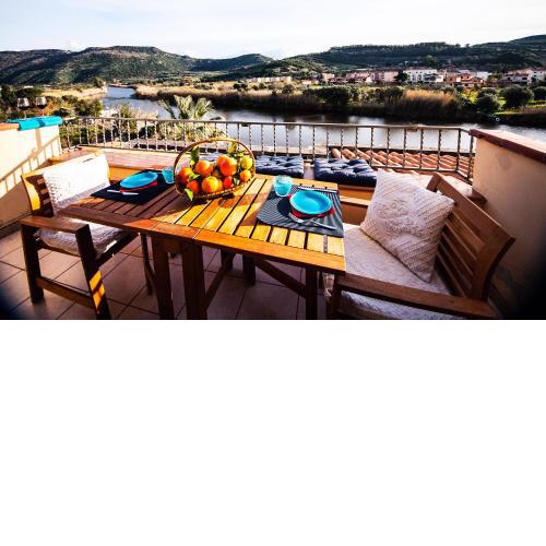 Bosa Apartments "Attic On The River"