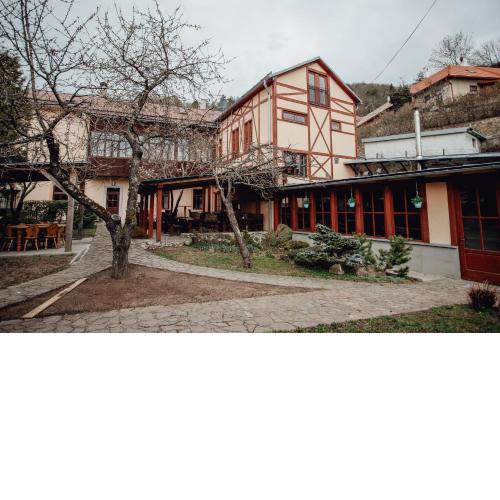 Botanický Dvor