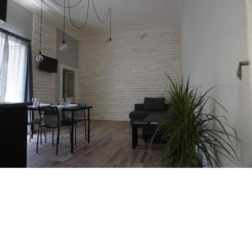 Bottai Apartment