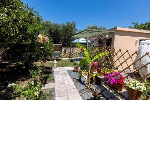 Bougainvillea house with private garden