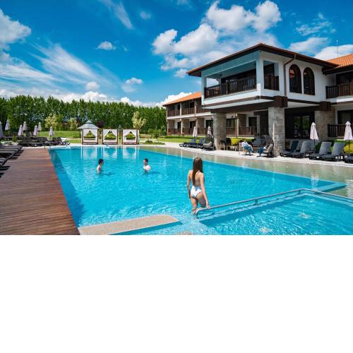Boutique Complex Trakiets