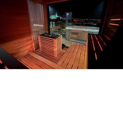 BOUTIQUE HOTEL11 rooftop SPA