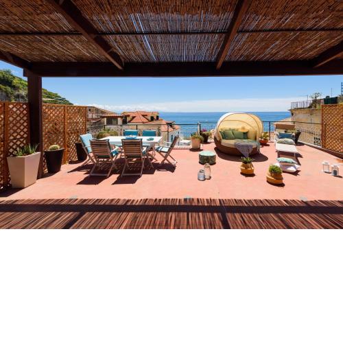 Boutique Penthouse by AMALFIVACATION