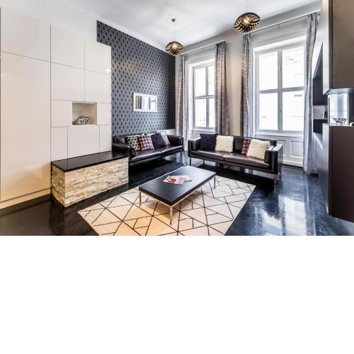 BpR B&W Elegant Home
