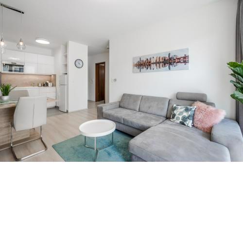 BpR Galactic Empire Home with A/C & balcony