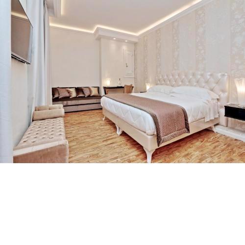 BQ House COLOSSEUM Luxury Rooms