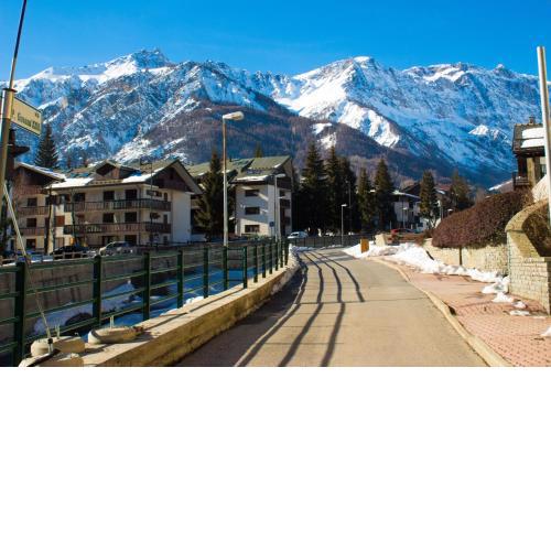 Bramé La Fam 32 700mt From Ski - Happy.Rentals