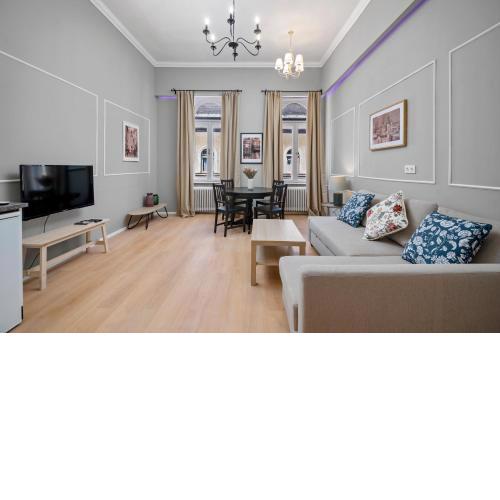 Brand new - 2BR/Sleeps 7 / Netflix + Nespresso (AF56A)